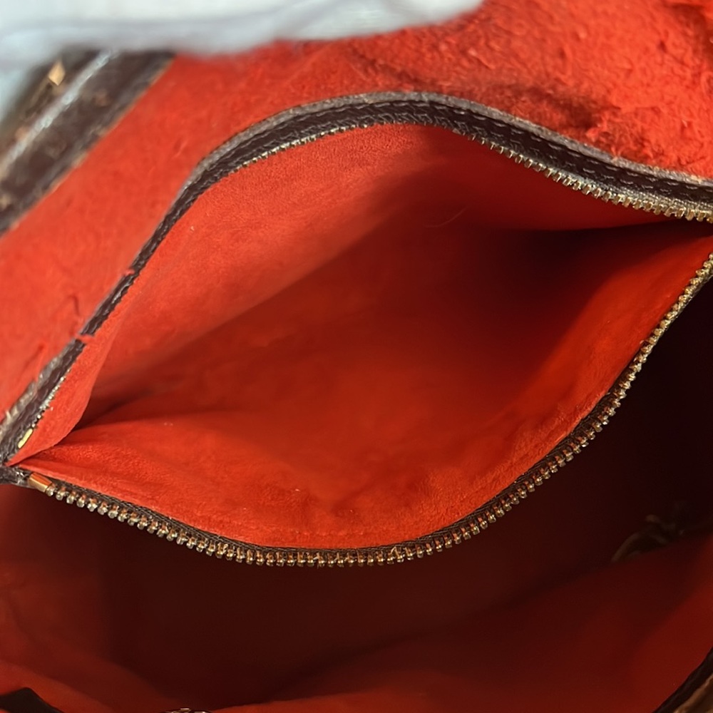 Louis Vuitton Marais bucket bag in Damier Ebene - Picture 13 of 16
